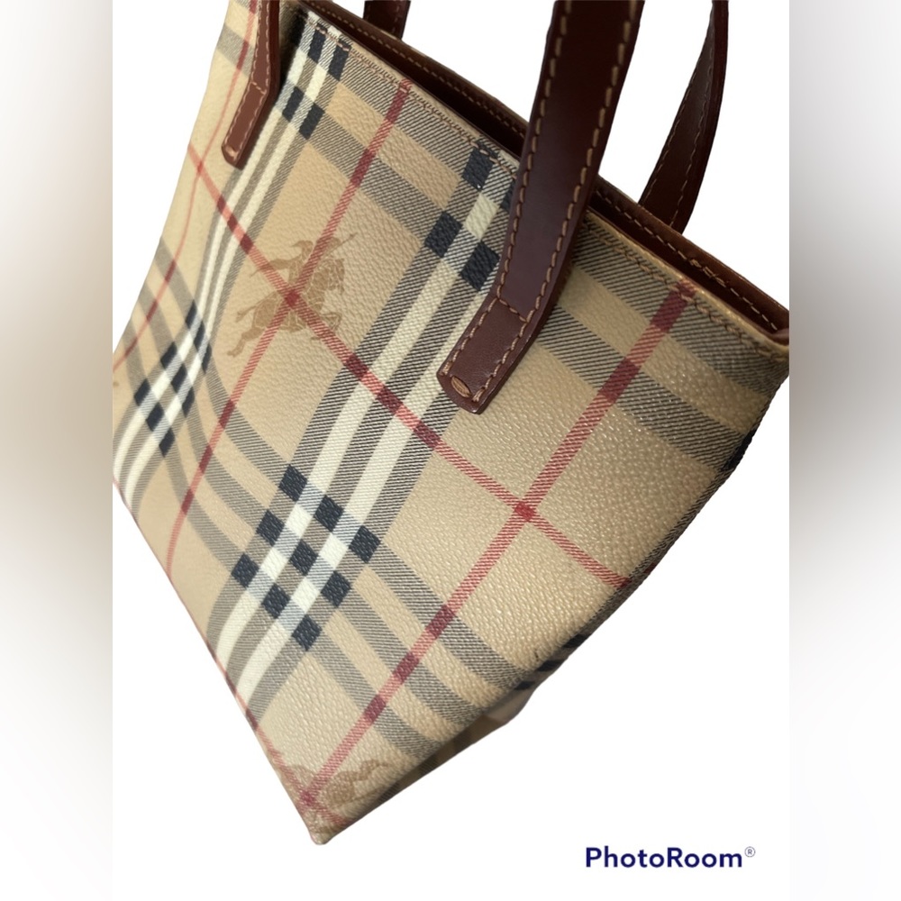 Authentic small Burberry Tote - Picture 5 of 16